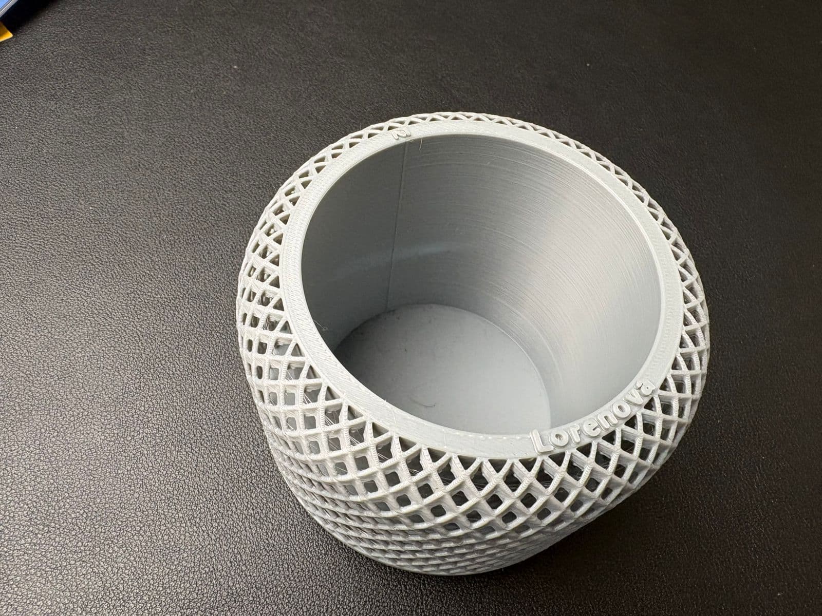 Lorenova product detail view